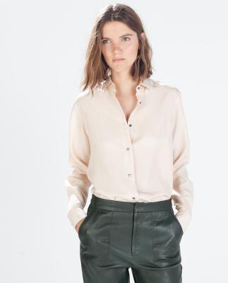 Auch eine super Bluse zum kombinieren von ZARA