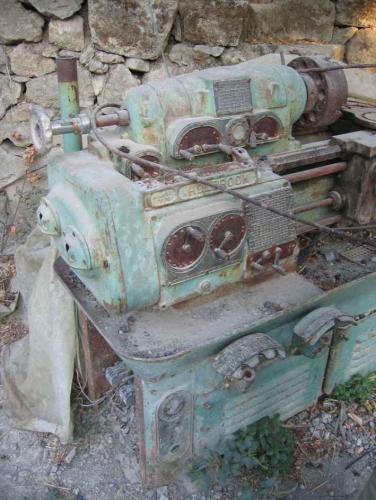 Maschine am Strassenrand von Lapta, Turkish Republic of Northern Cyprus