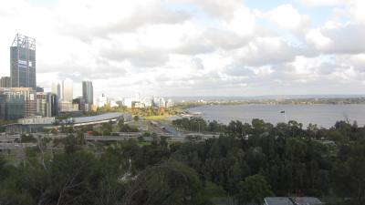 Ausblick auf Perth von Kings Park, sehr schön :)