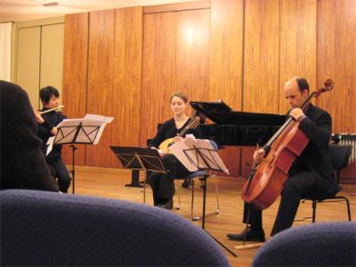 beim studenten-dozenten konzert an der kölner musikhochschule foto bei daniel