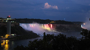 Niagara Falls. (novala) Niagara Falls. (novala)
