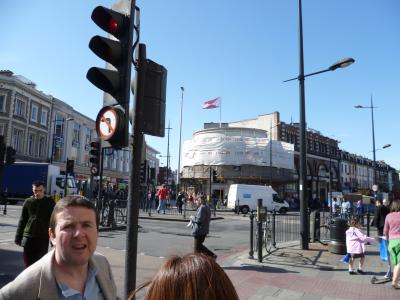 Mein suesser britischer Englischlehrer aus den Nachmittagsstunden. Er hat uns am ersten Tag durch Camden gefuerht.