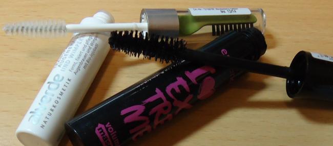 Alverde Augenbrauengel und Essence I Love Extreme Mascara