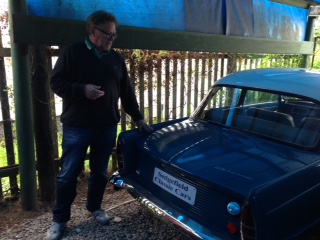 Mausi und sein erstes Auto 😍