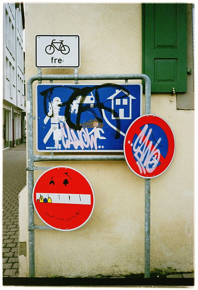 Minolta AF-C + Rossmann 200